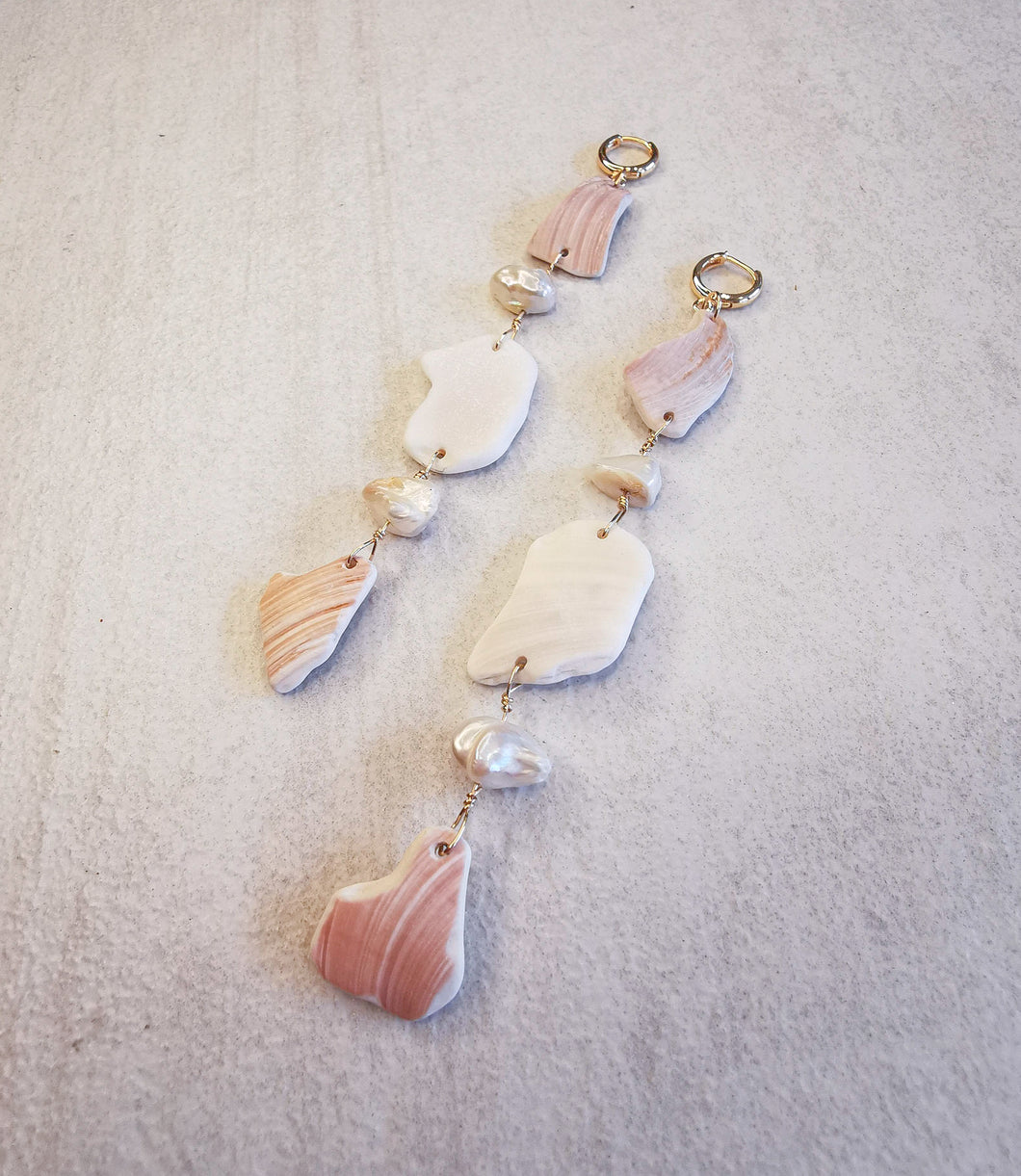 Dangly statement earrings with seashells and pearls